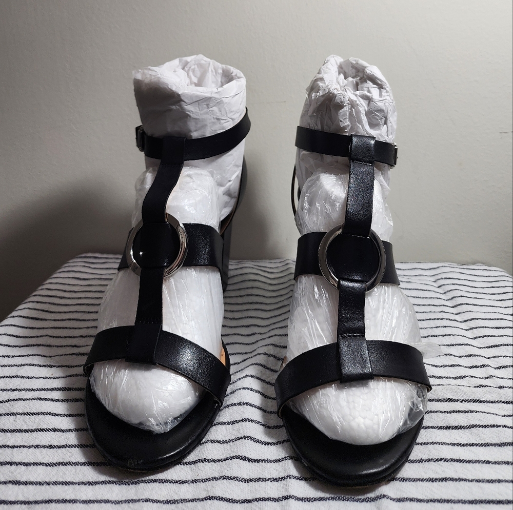 Marc Fisher Black Sandals with Strappy Design and Ankle Buckle